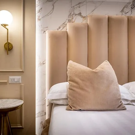 Emma Small Luxury Hotell