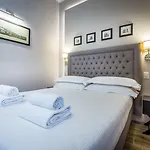 Emma Small Luxury 2*
