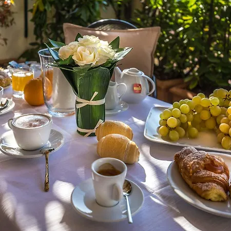 Emma Small Luxury 2* Florence