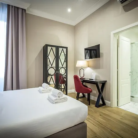 Emma Small Luxury 2*